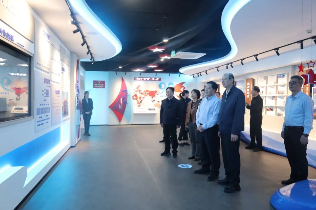 省政协调研组来泉港区开展海洋资源保护与开发专题调研