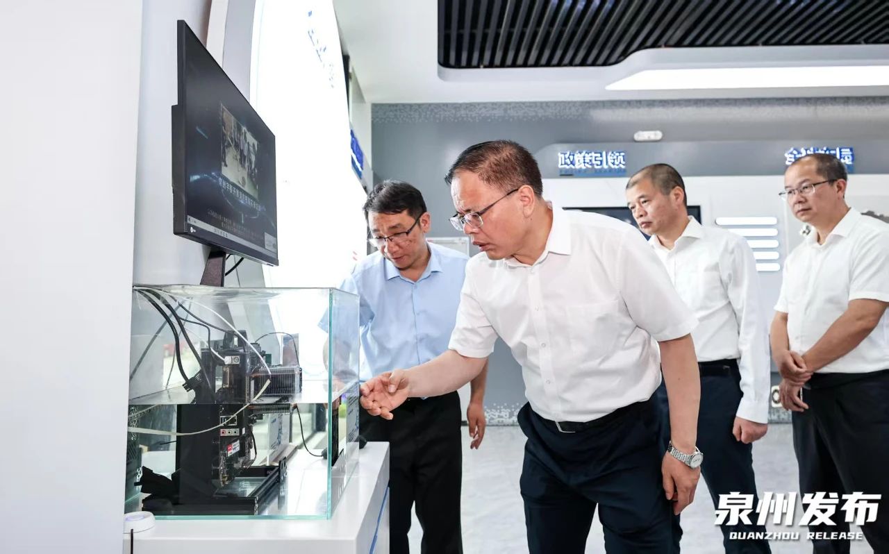 蔡战胜调研节日期间安全生产和文旅市场工作